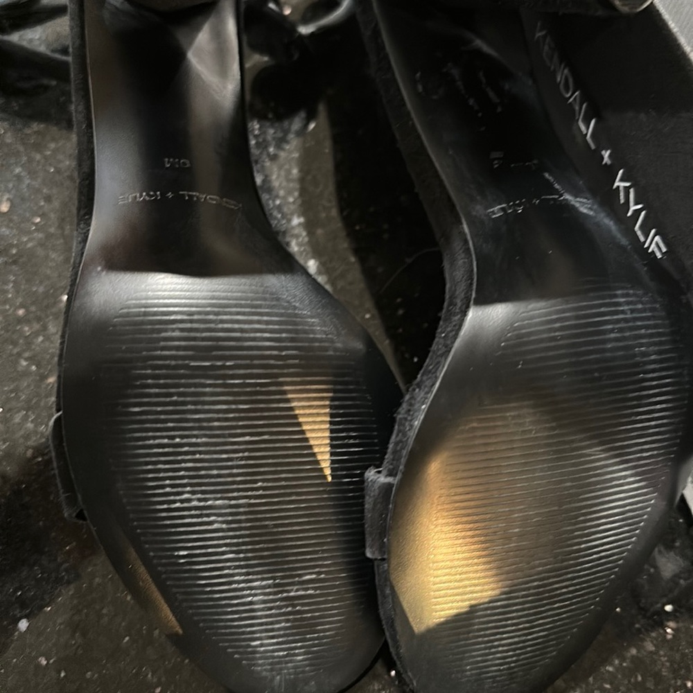 New in box! Kendall + Kylie black strap heels - Picture 3 of 7